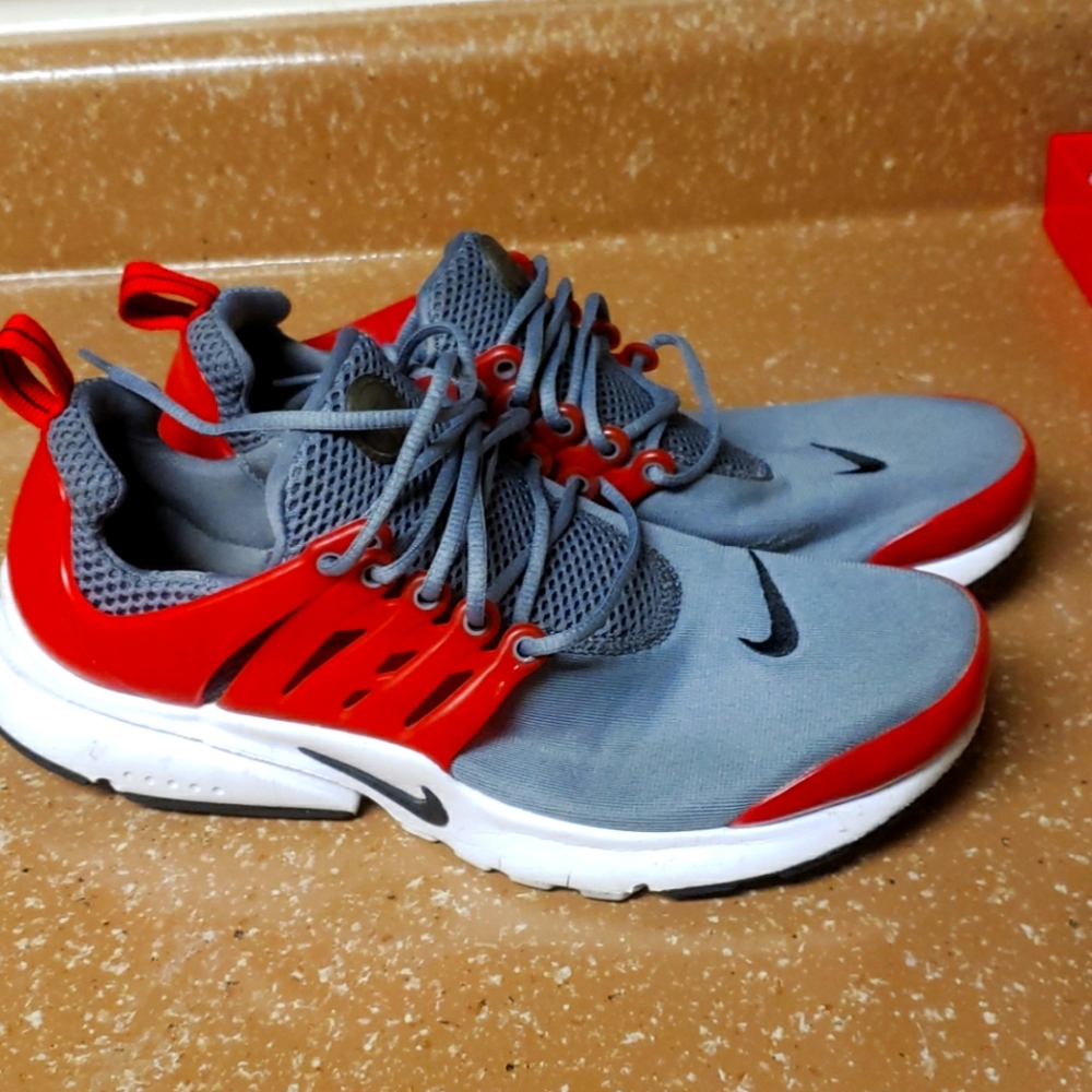 Boys Nike Presto Shoes Size 7